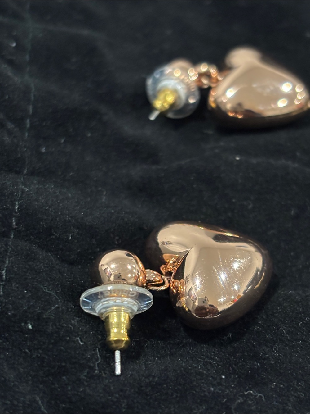 Joan Rivers classic collection heart earrings - Picture 7 of 8